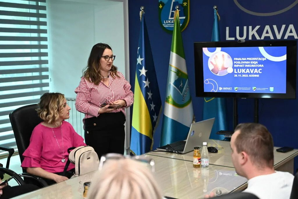 Grad Lukavac bogatiji za devet novih biznisa mladih 