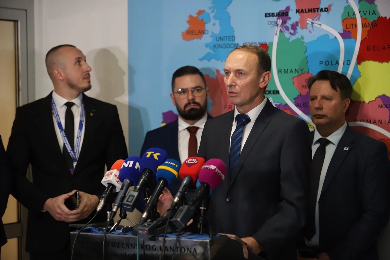 1701507613_656af21dc8f5b