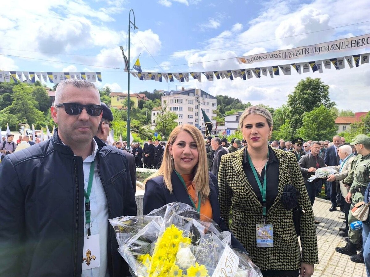 1746788426_681de04a44faa