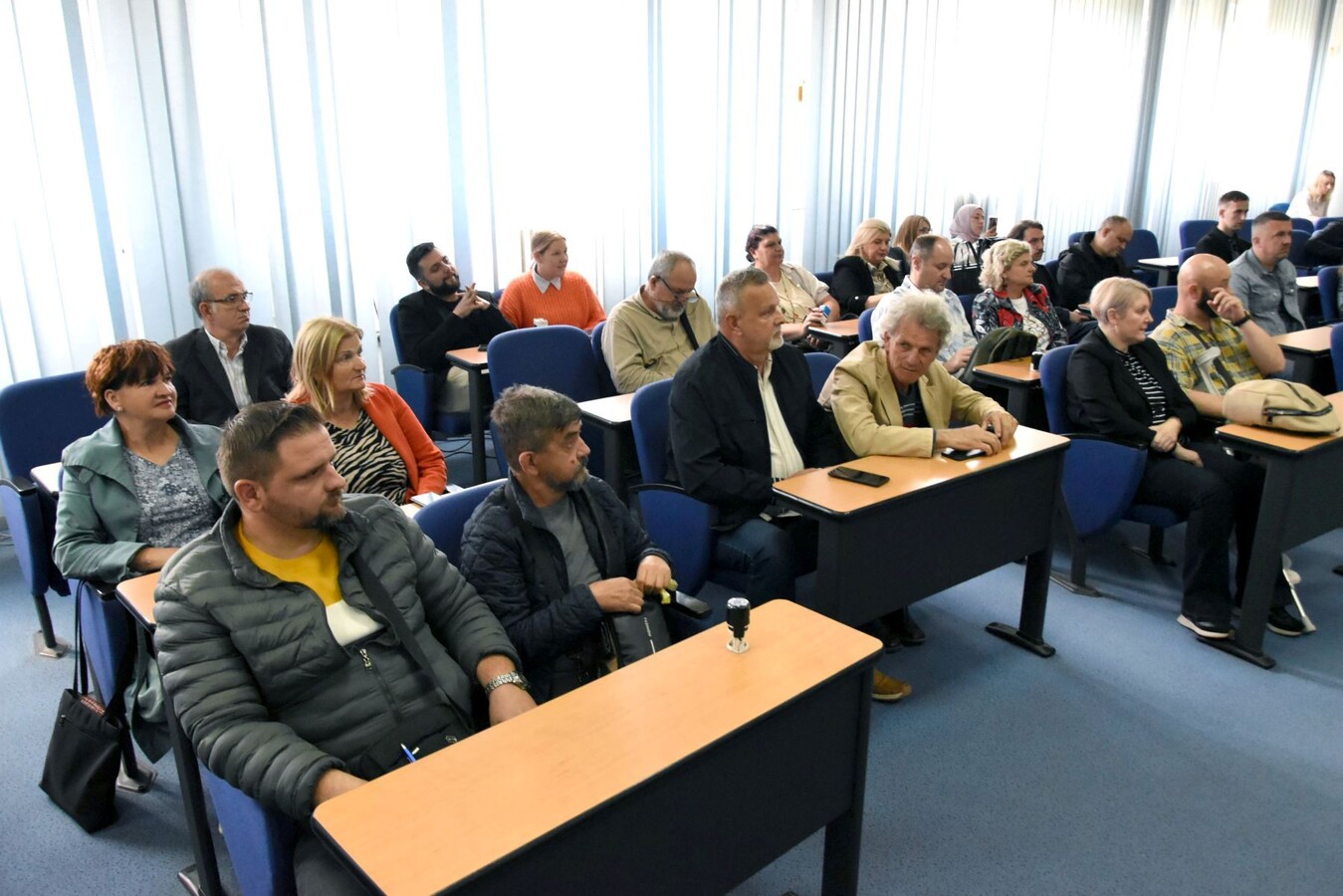 1748520020_68384c54b0c82