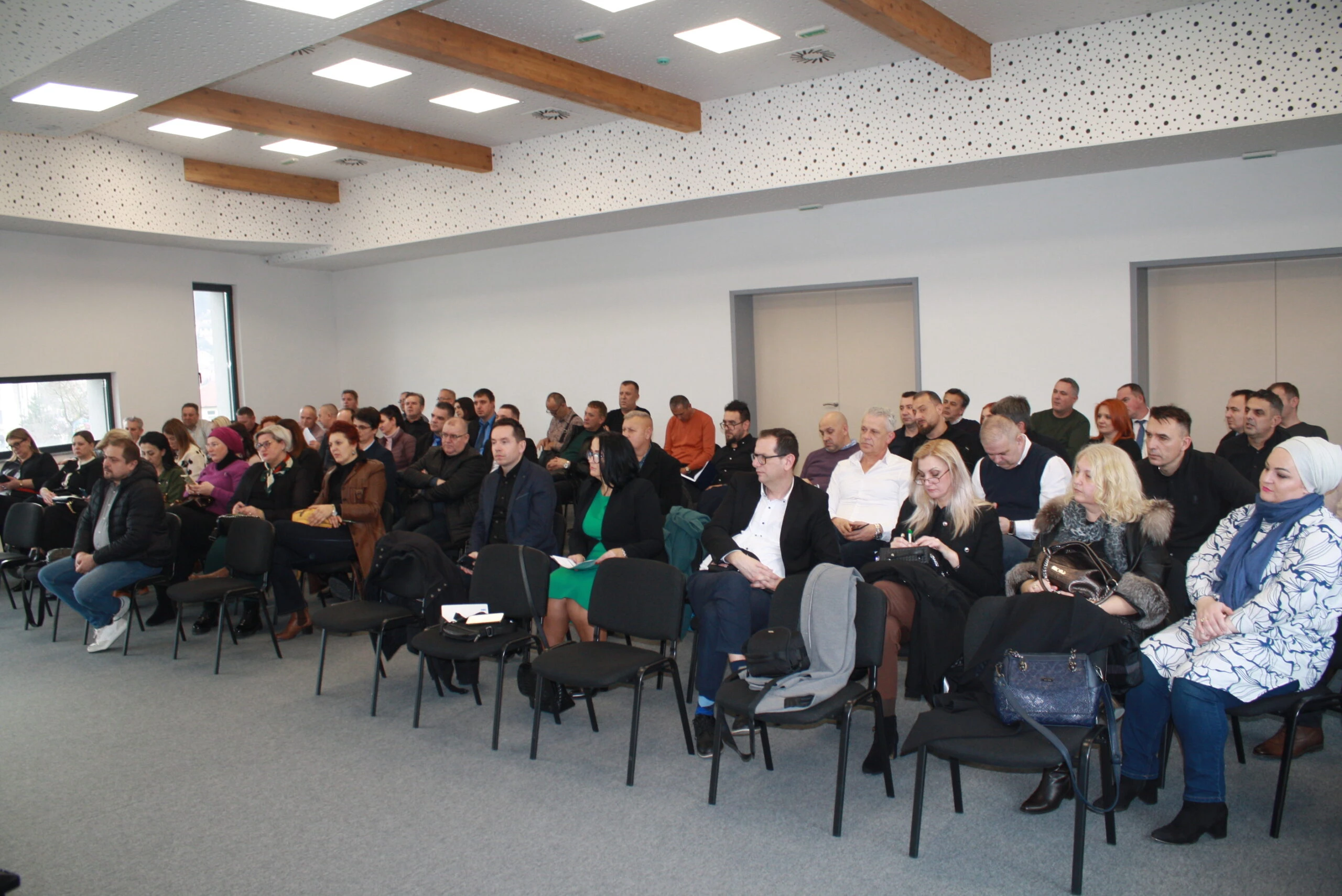 Pripreme za drugo polugodište: Ministar Omerović održao sastanke s direktorima osnovih i srednjih škola